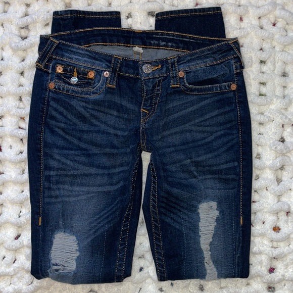 True Religion🧲 Skinny, Distressed, Mid-Rise Dark Wash 29x31.5 - Picture 4 of 13